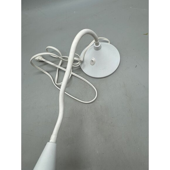 White Adjustable Desk Lamp Flexible Neck & On/Off Switch ETL Lighting READ - Picture 2 of 10